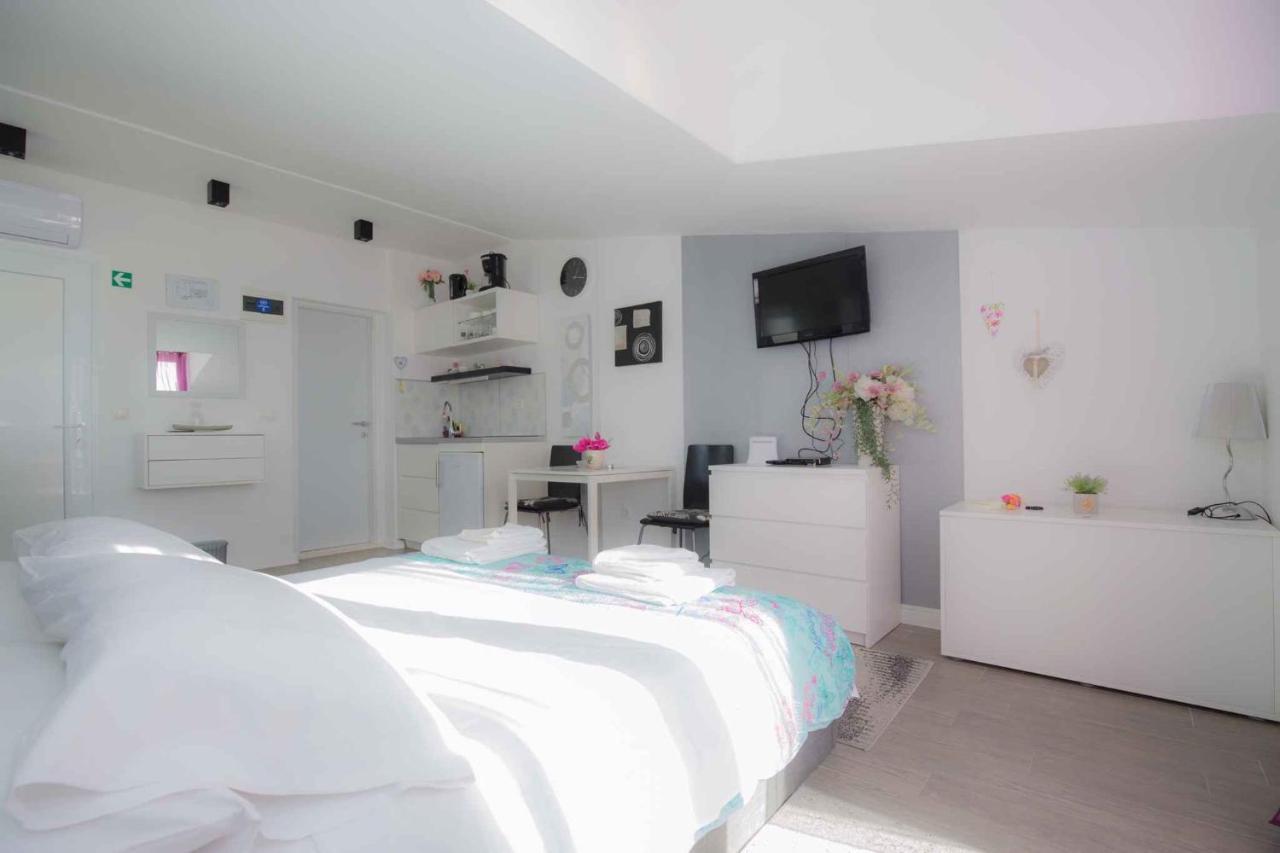Apartments In Rogoznica 36019 מראה חיצוני תמונה