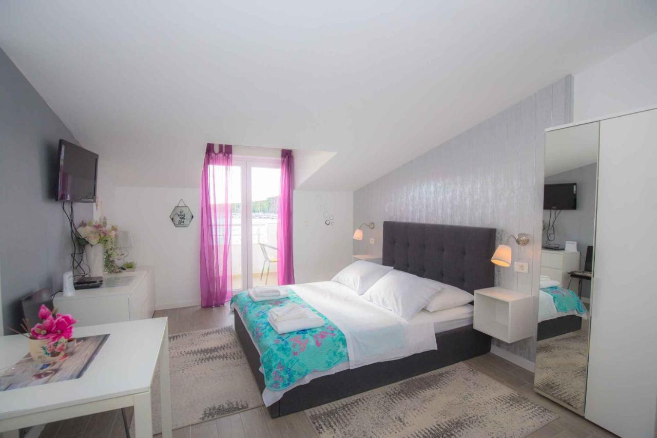 Apartments In Rogoznica 36019 מראה חיצוני תמונה