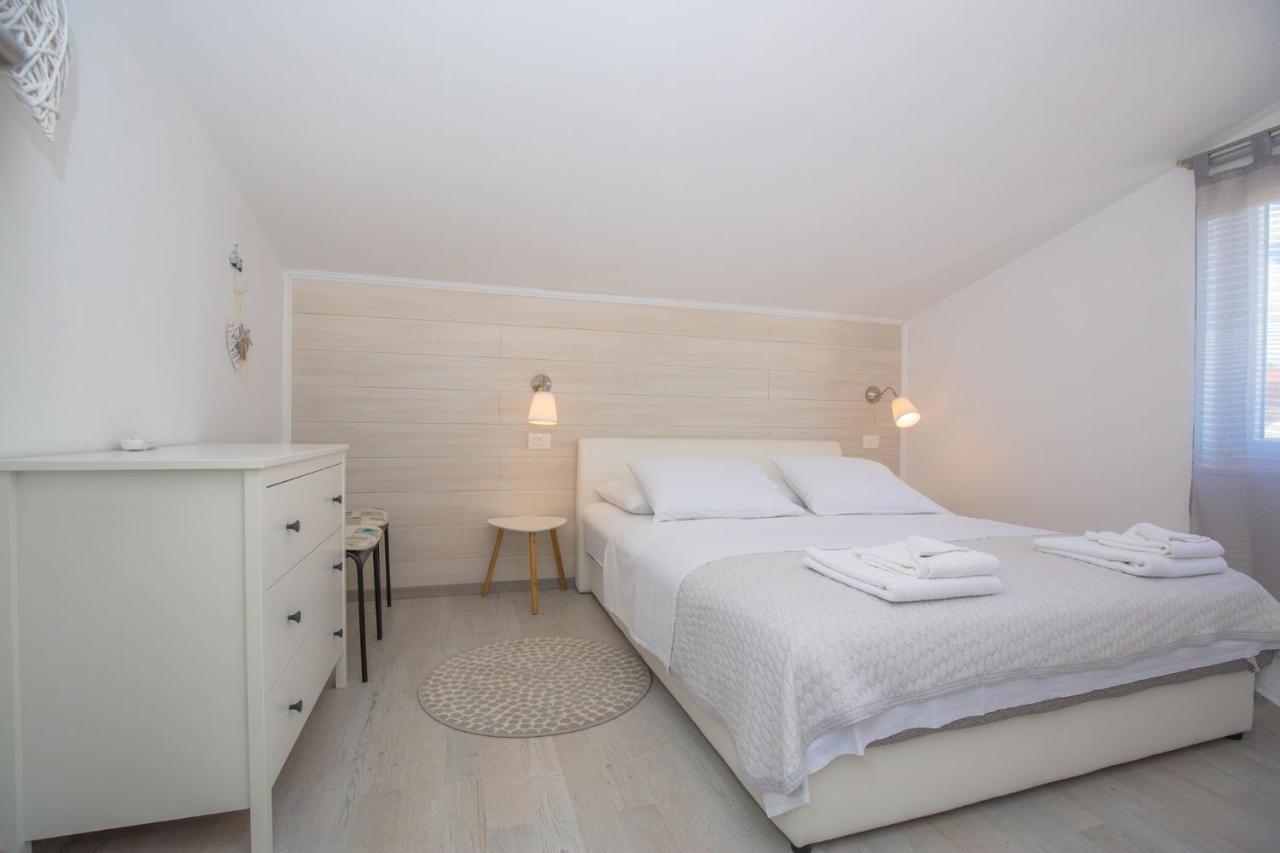 Apartments In Rogoznica 36019 מראה חיצוני תמונה